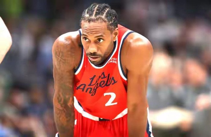 洛杉矶快船逆袭季后赛边缘：伦纳德爆发+交易补