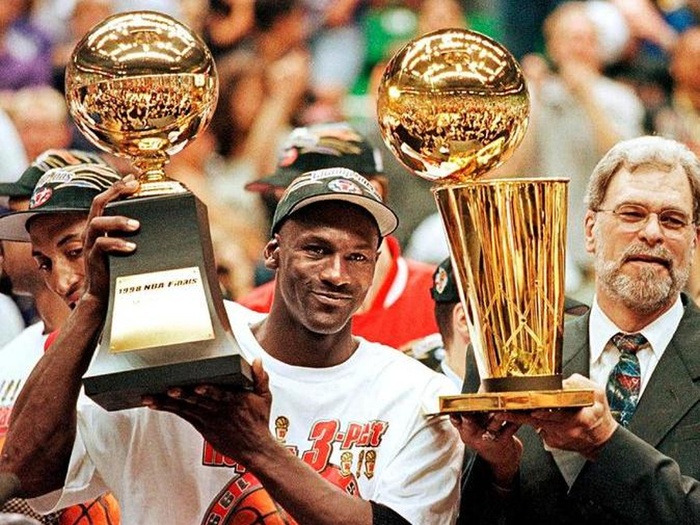 名宿托马斯：杜兰特换乔丹 公牛仍可六冠