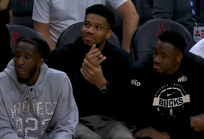 火箭力克雄鹿四连胜登顶西部第五，但申京伤退