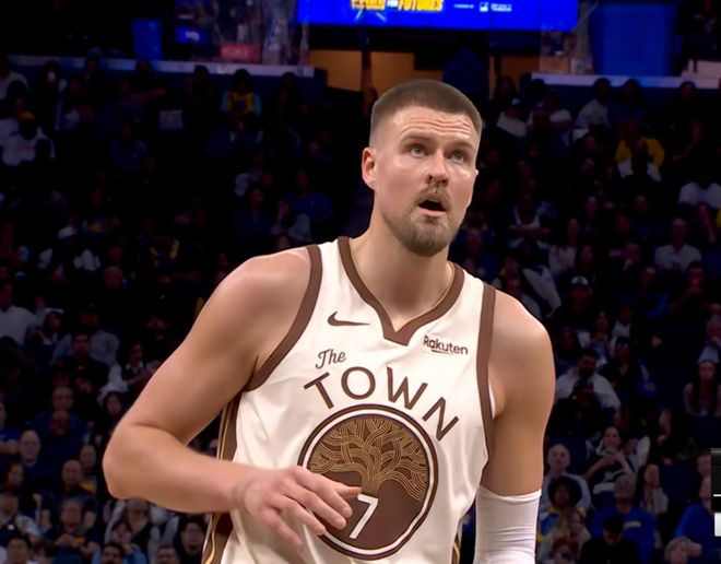 篮网故意输球遭质疑 球员奇葩操作引争议