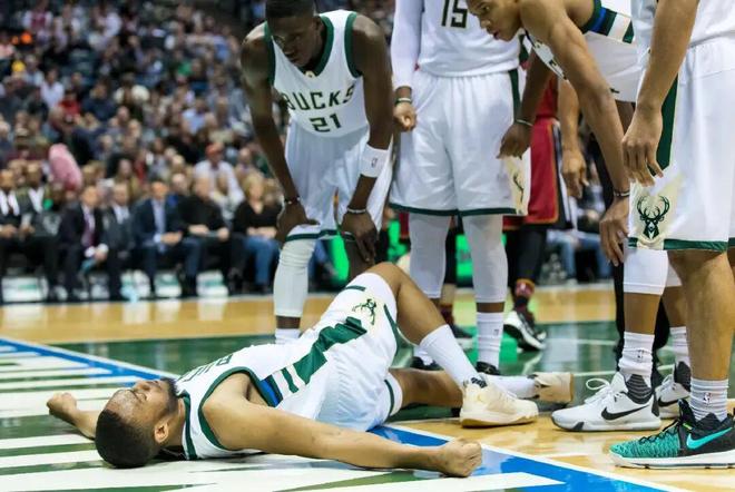 贾巴里帕克伤病毁掉巅峰生涯