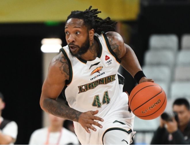 辽宁双塔联手赵继伟助阵力克福建终结连败