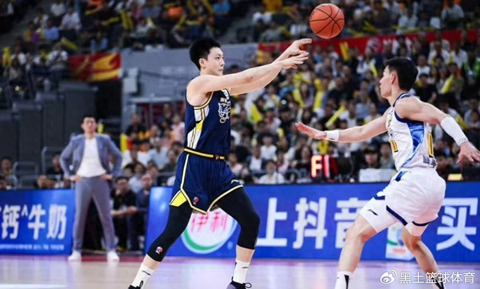 广东大胜广厦20分 胡金秋哑火成关键因素